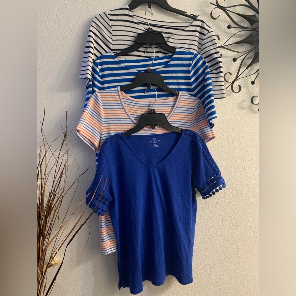 Talbots The Tee Top Womens SZ MP 4 tee shirt  V-Neck